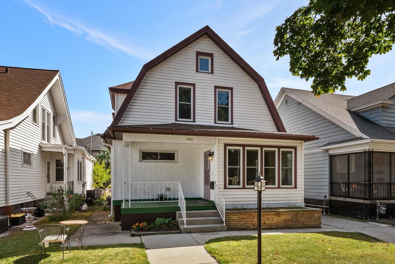 1921 N 5th St, Sheboygan, WI 53081
