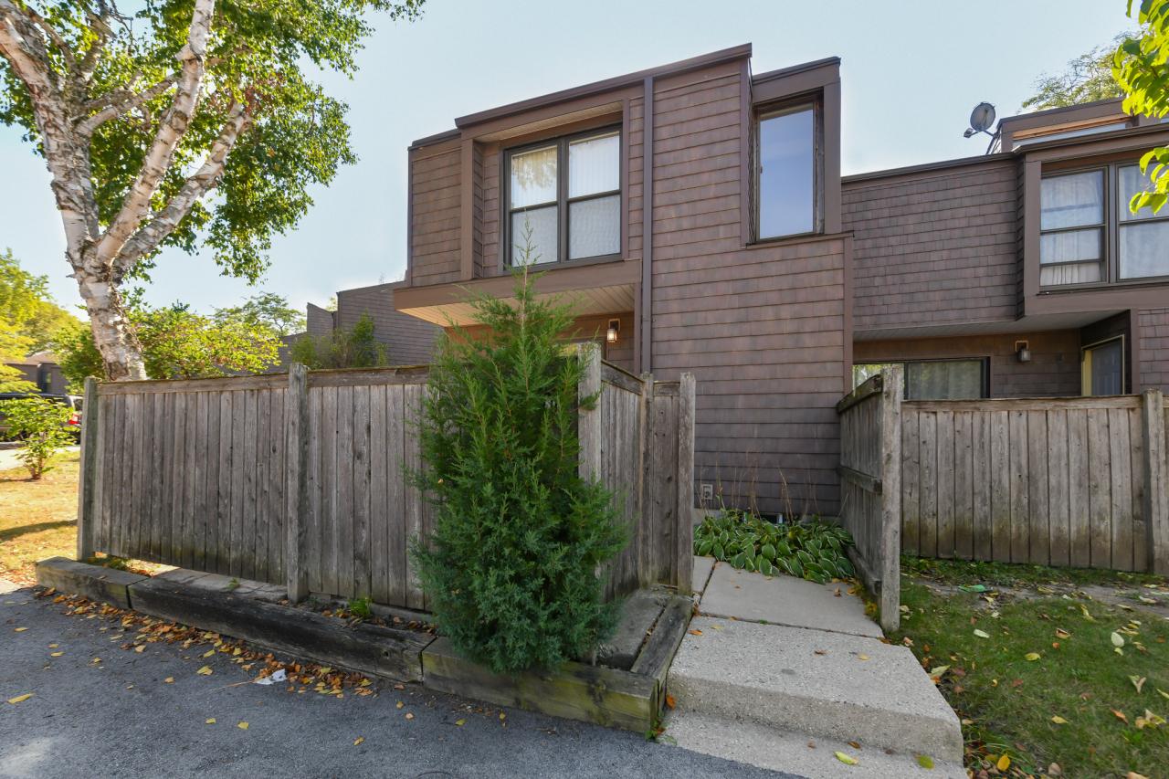 6989 W Glenbrook Rd #1, Milwaukee, WI 53223