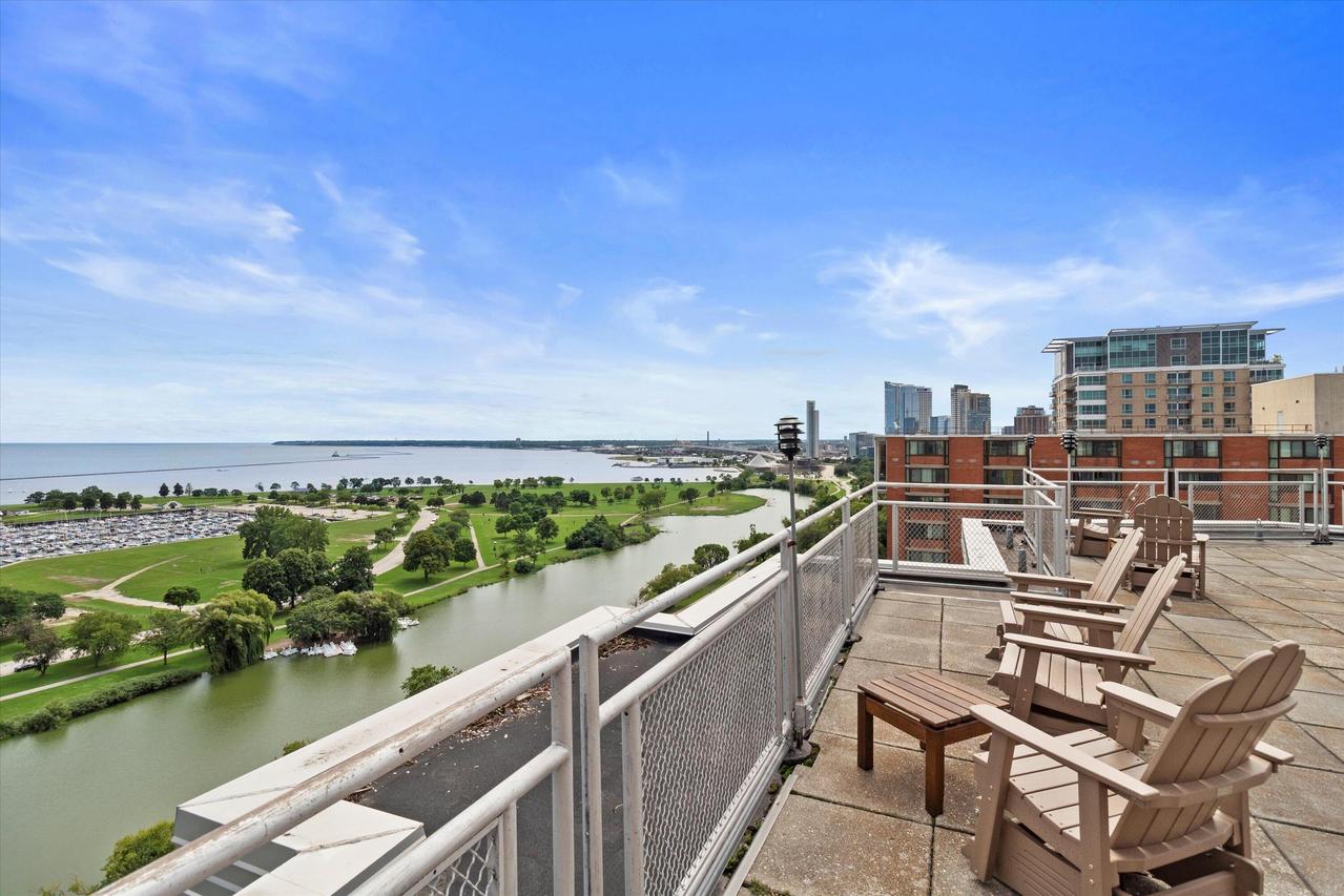 1610 N Prospect Ave #201, Milwaukee, WI 53202