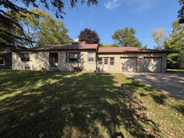 8806 W Puetz Rd, Franklin, WI 53132