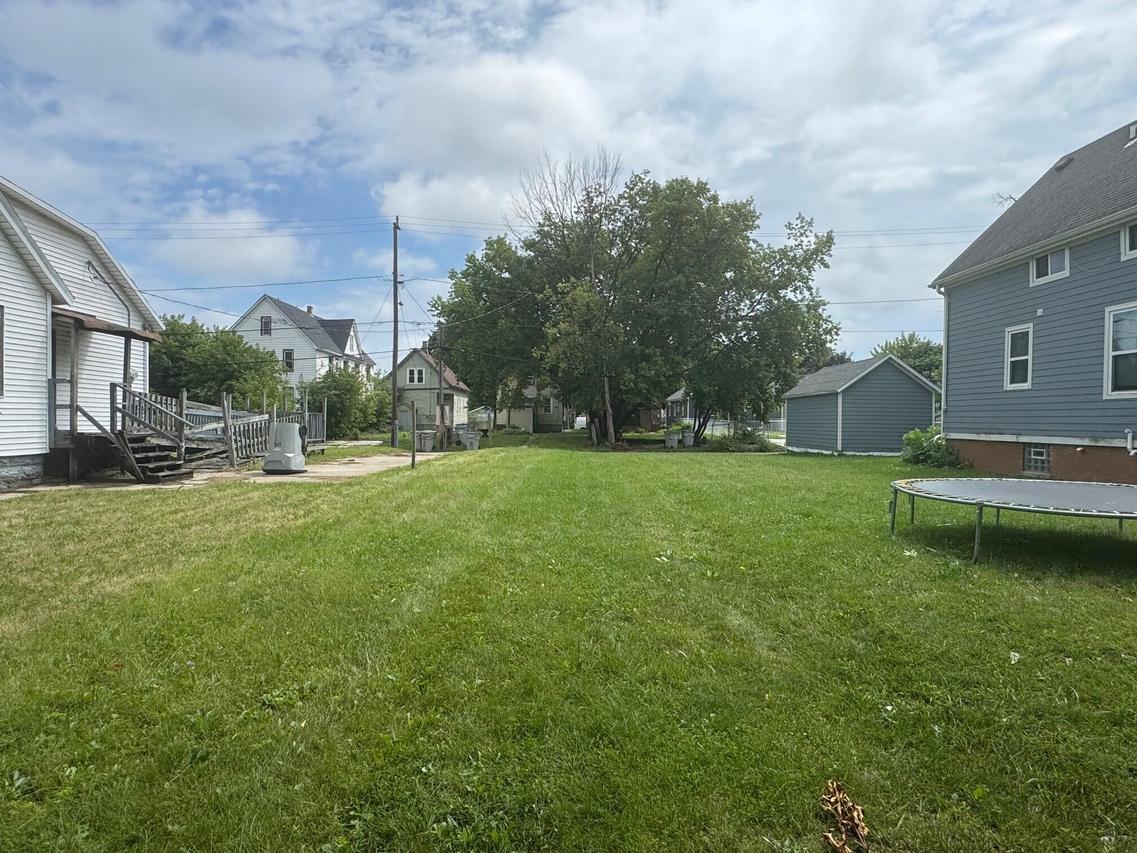 2448 N 16th St, Milwaukee, WI 53206