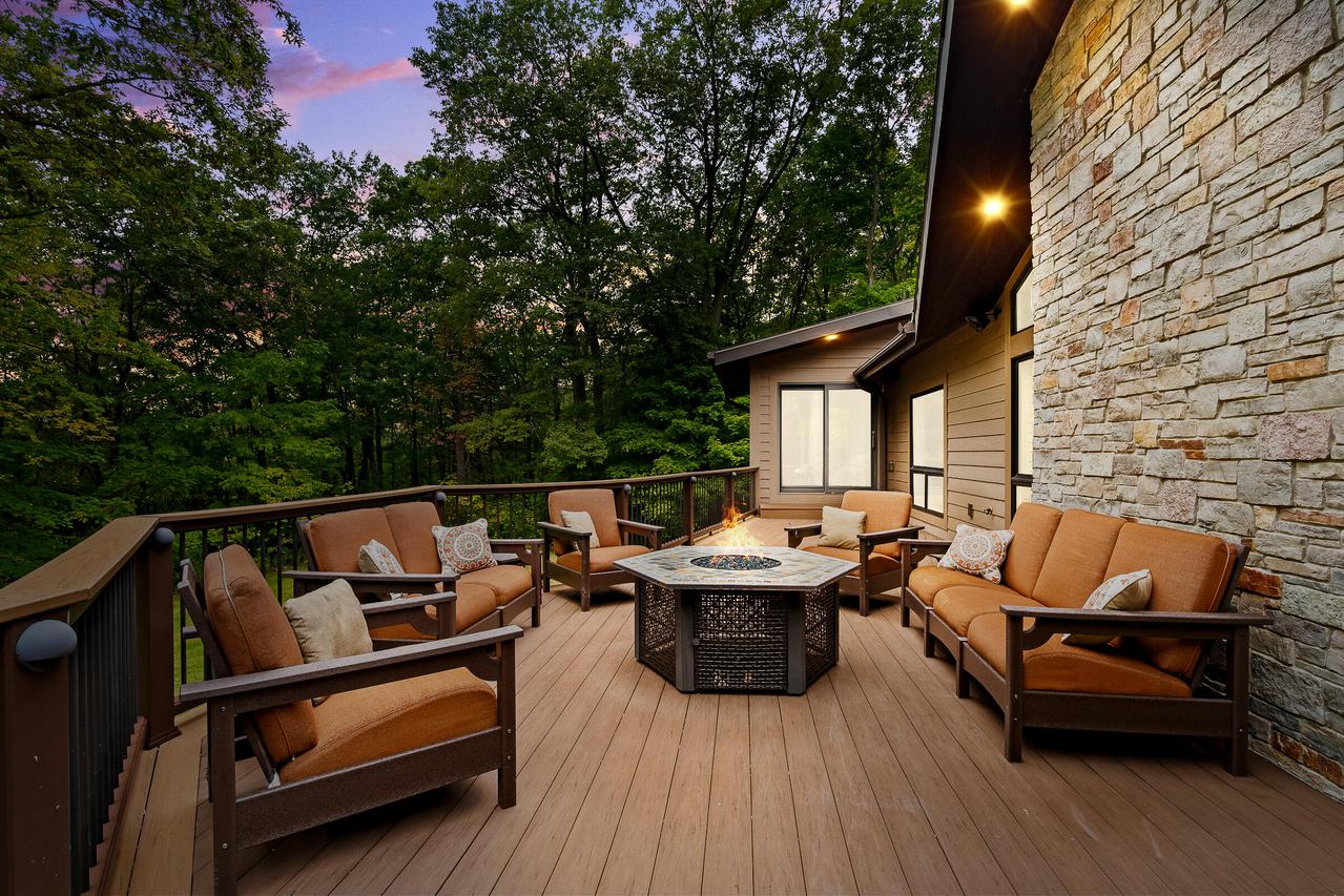 W5975 Pheasant Ln, Plymouth, WI 53073