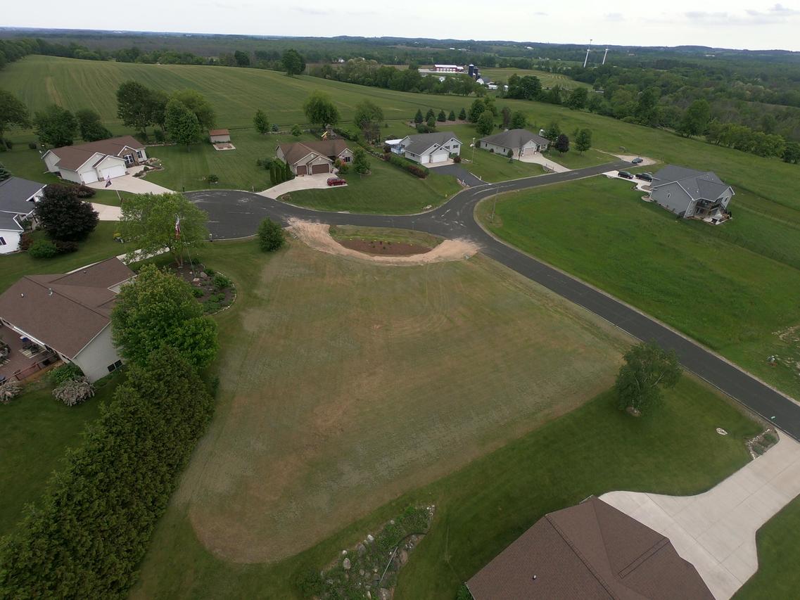 Lt9 Bobolink Ln, Cascade, WI 53011