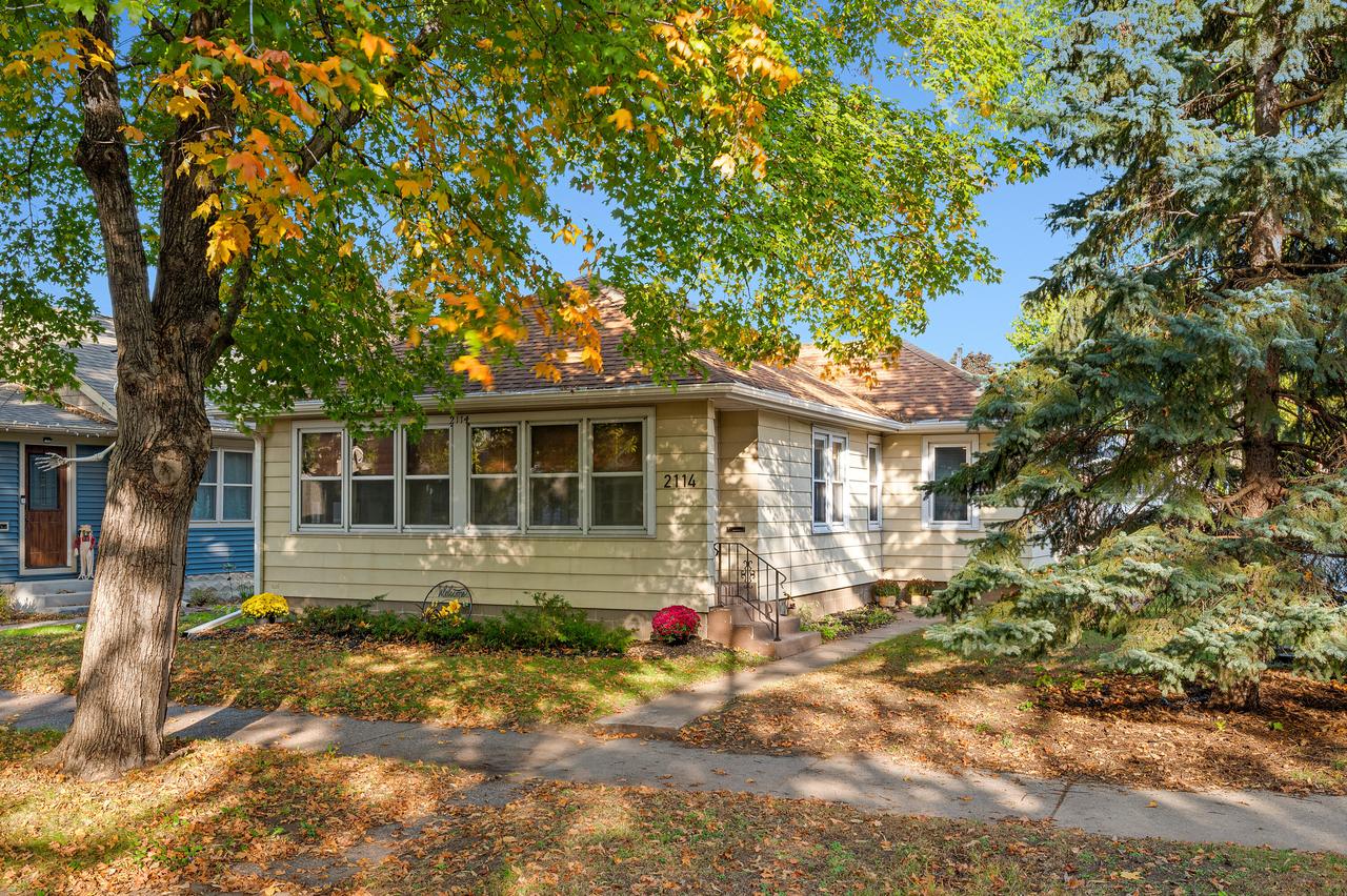 2114 Wood St, La Crosse, WI 54603
