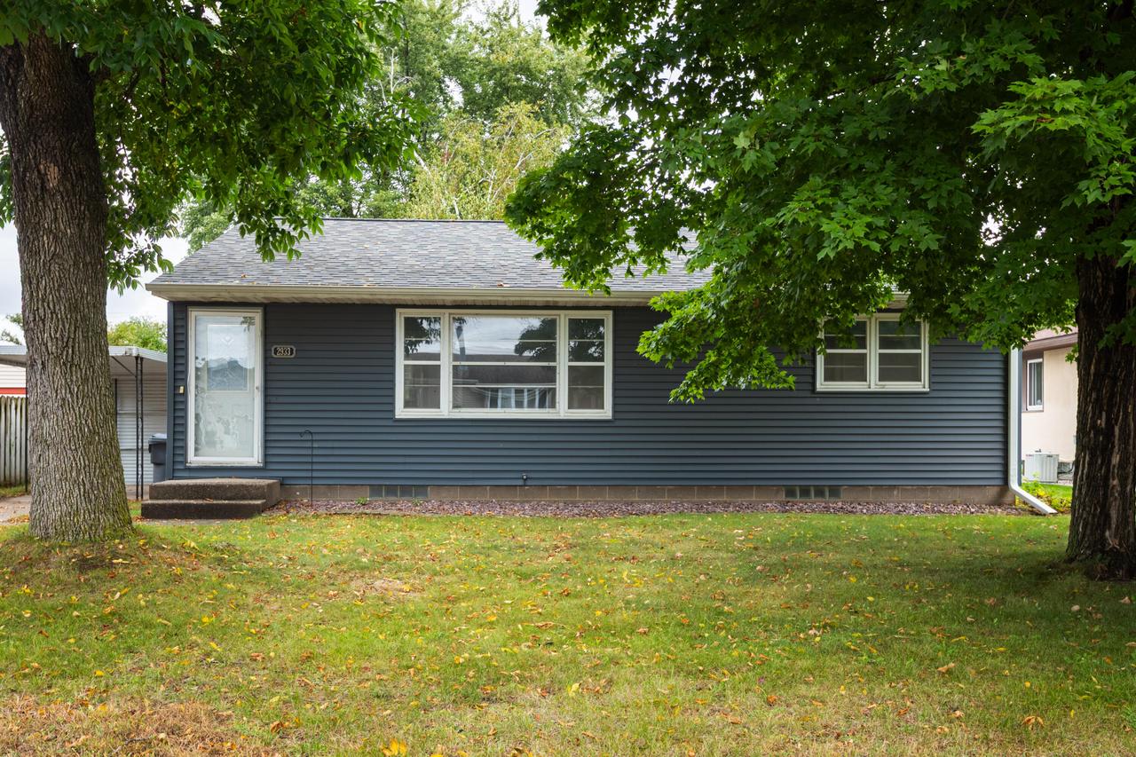 2933 Birch St, La Crosse, WI 54601
