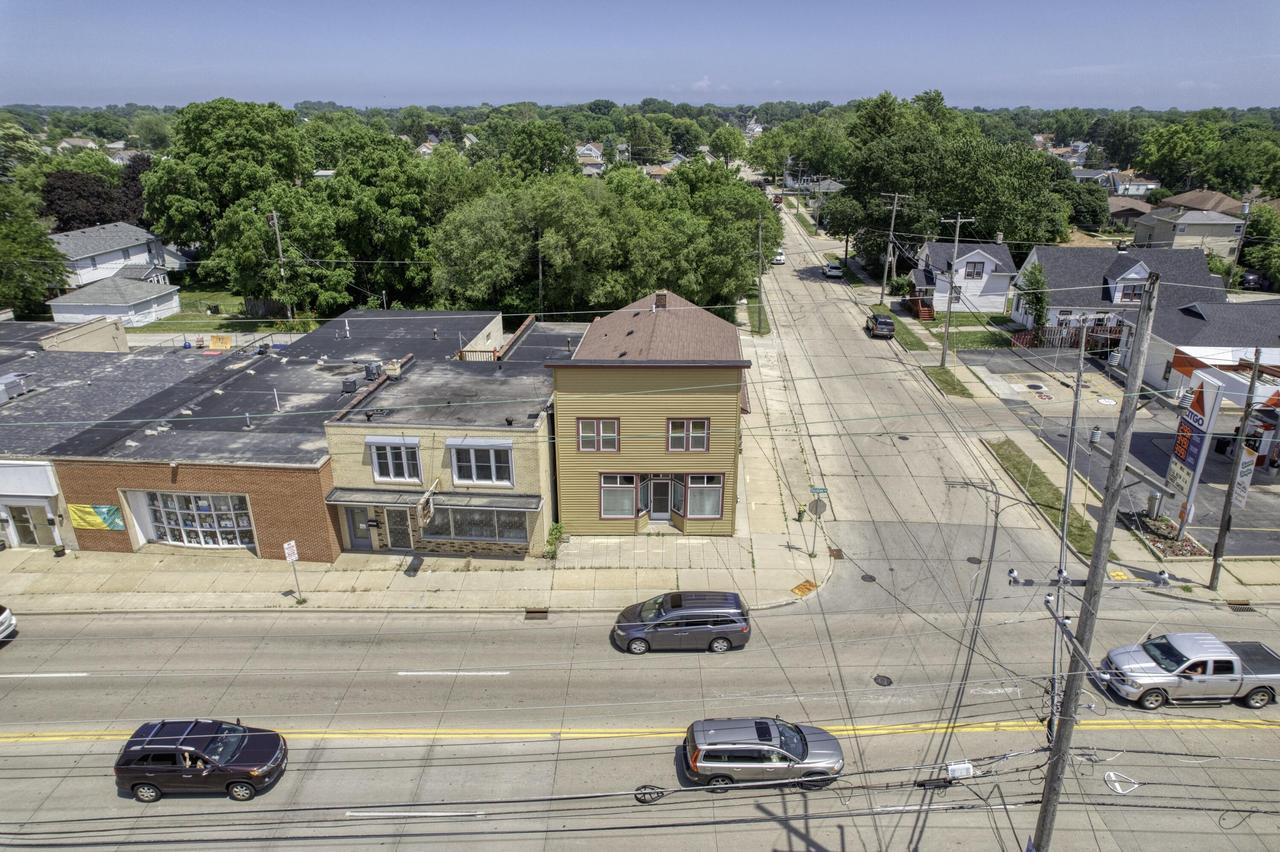 3401 Douglas Ave, Racine, WI 53402