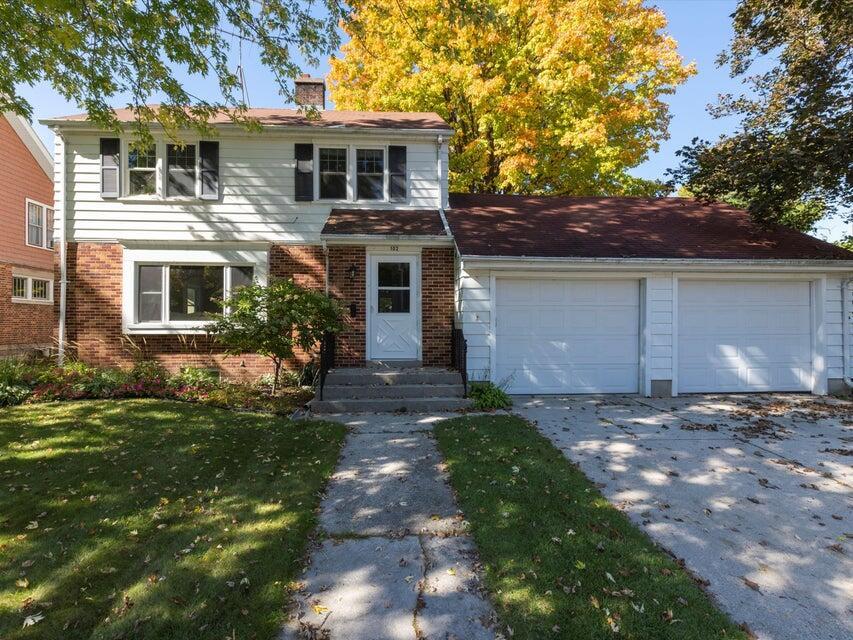 102 Mead Ave, Plymouth, WI 53073