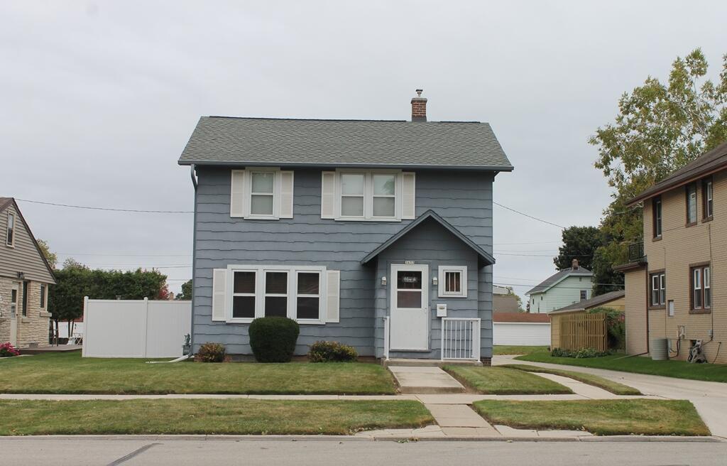 2633 N 8th St, Sheboygan, WI 53083