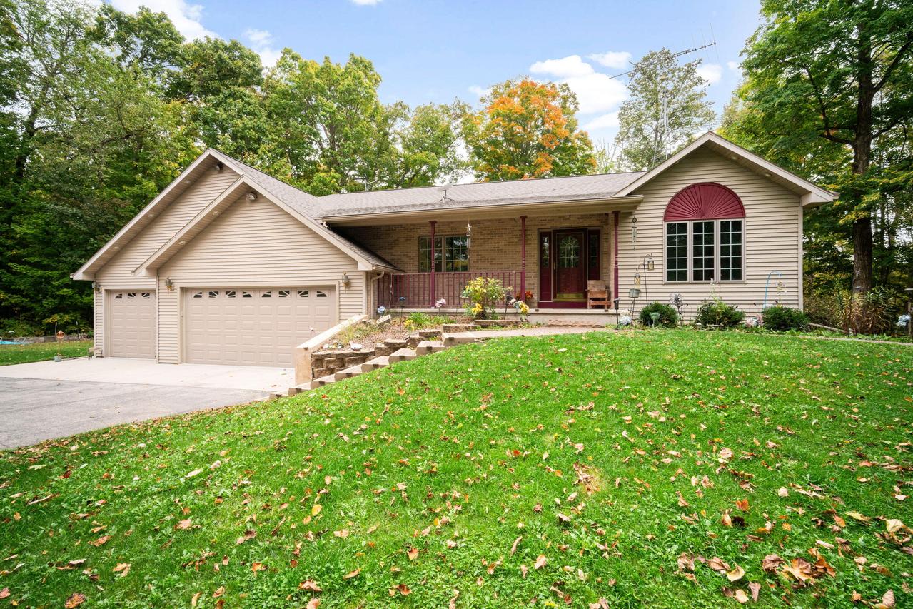 N4749 Maple Dr, Oakfield, WI 53065