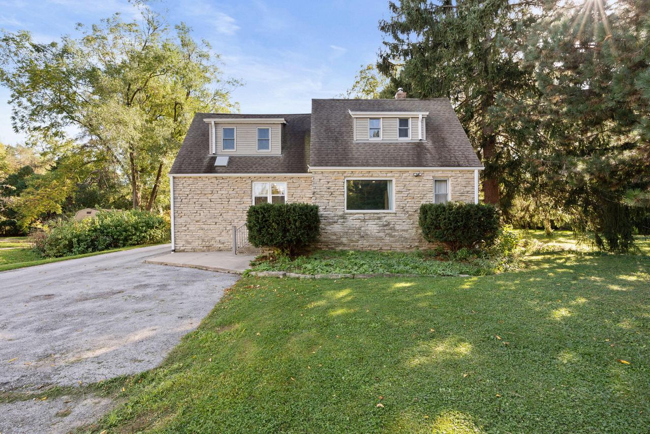 4095 W Woodale Ave, Brown Deer, WI 53209
