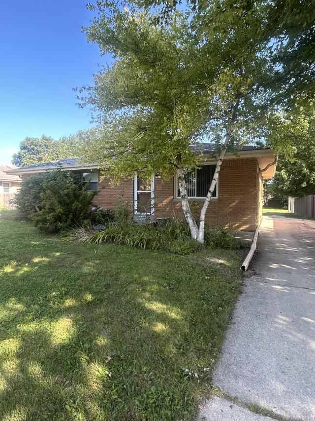 2840 E Bottsford Ave, Saint Francis, WI 53235
