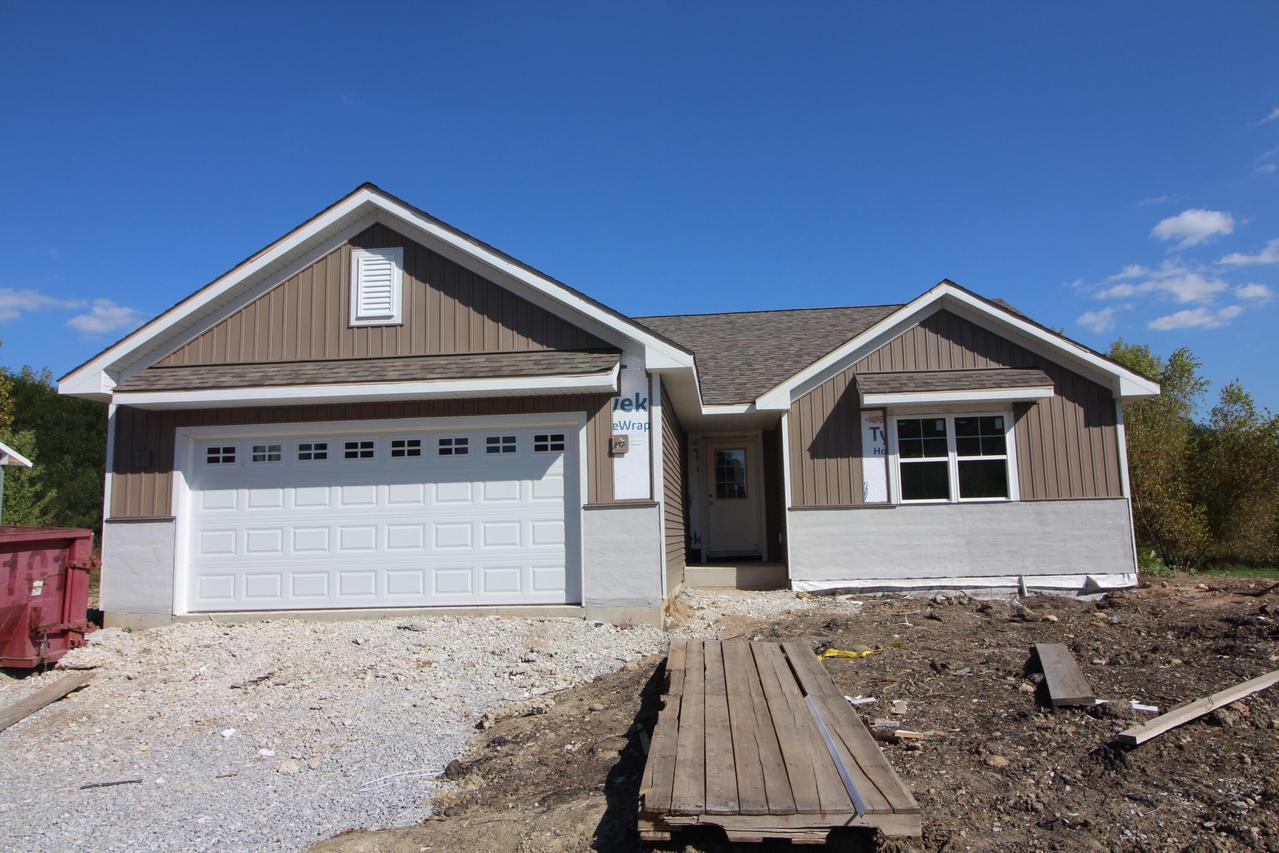 420 Parker Dr, Genoa City, WI 53128