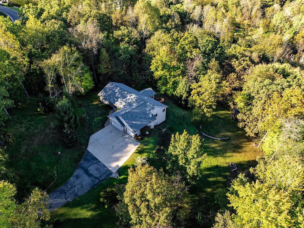 W6616 County Road V -, Holland, WI 54636