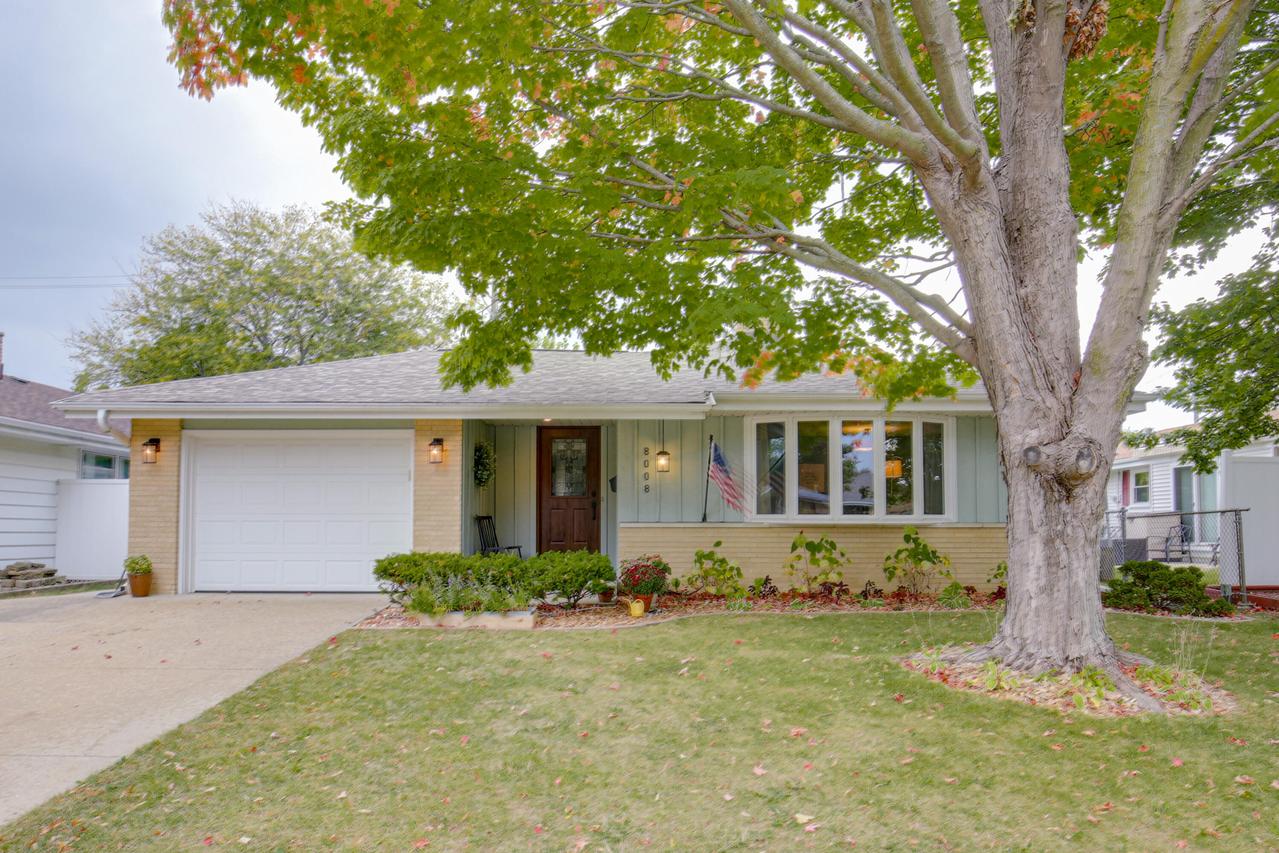 8008 49th Ave, Kenosha, WI 53142
