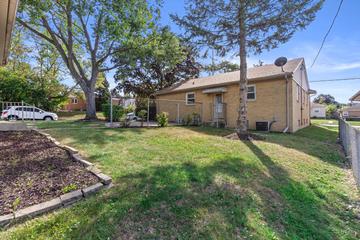 2600 W High St, Racine, WI 53404