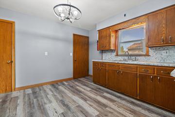 2600 W High St, Racine, WI 53404
