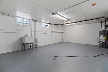 2600 W High St, Racine, WI 53404