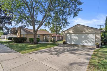 2600 W High St, Racine, WI 53404