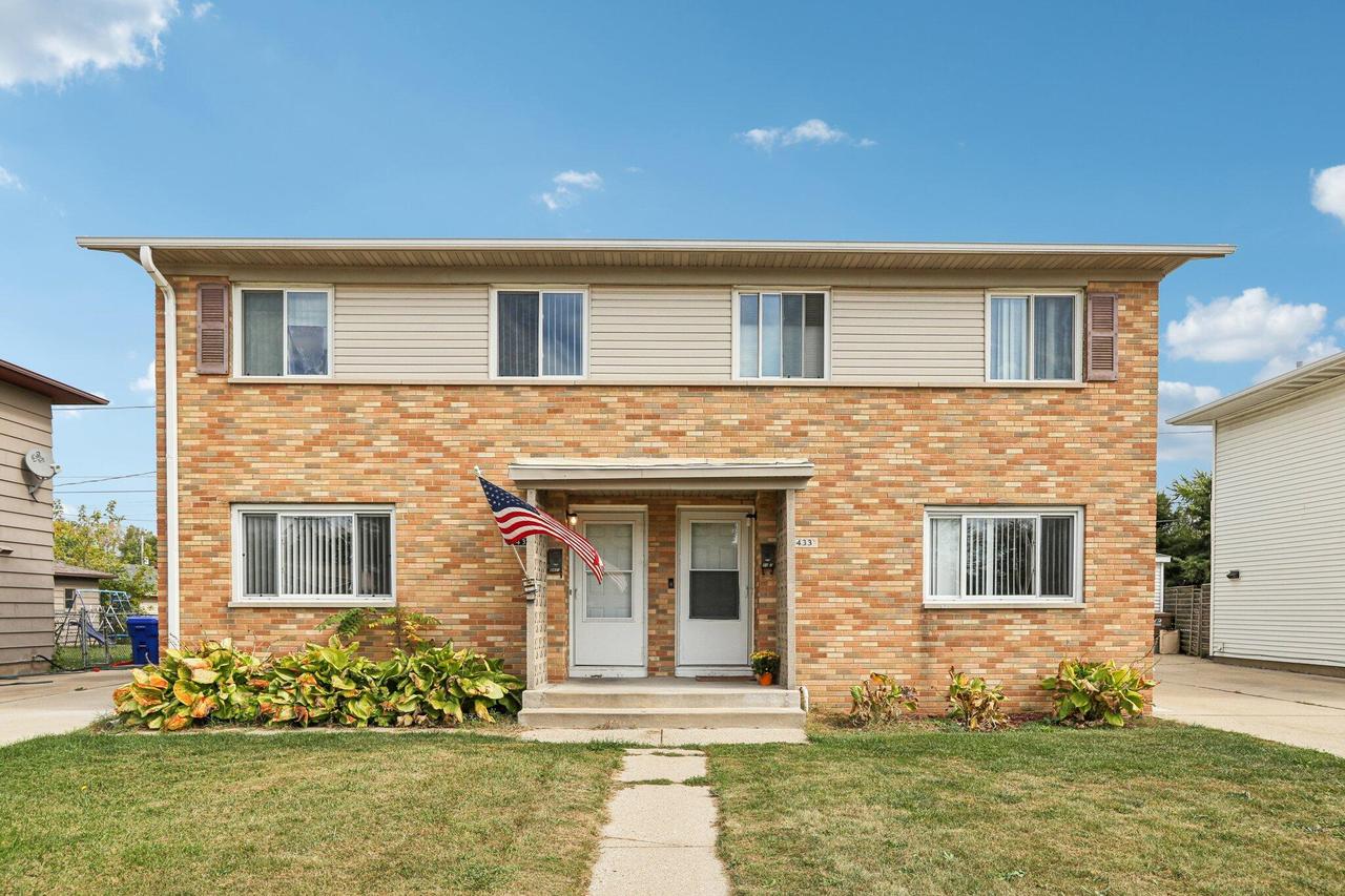 8431 22nd Ave, Kenosha, WI 53143