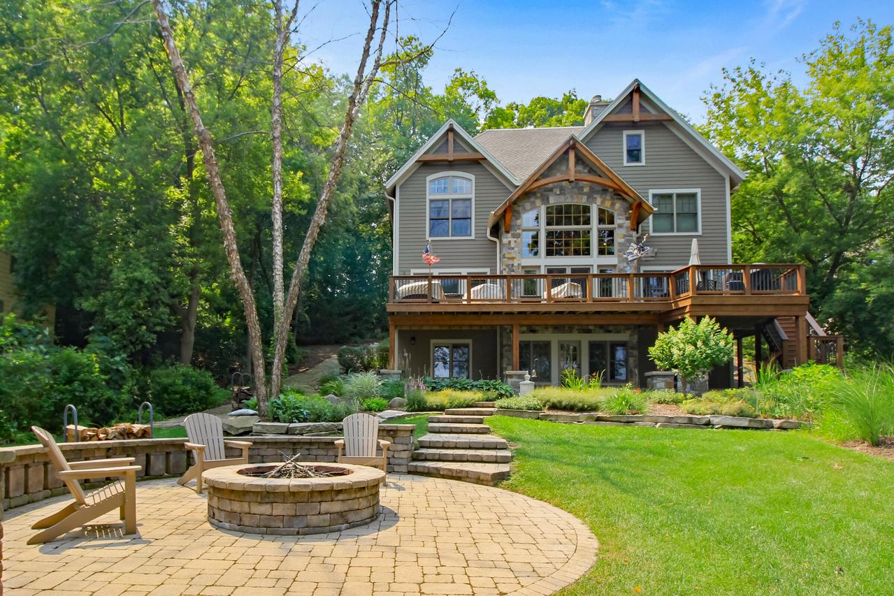 W1937 Beulah Heights, East Troy, WI 53120