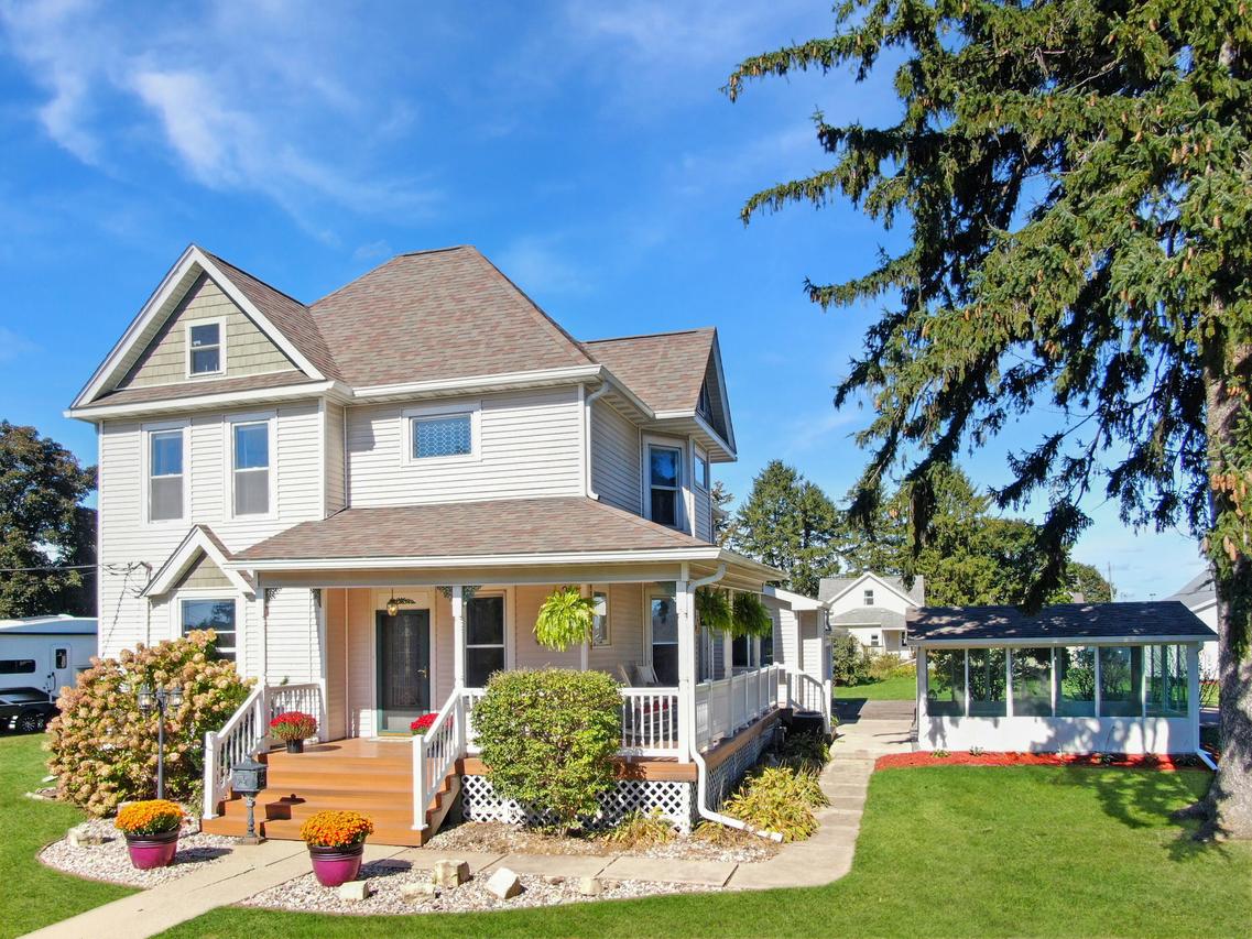108 W Park St, Westby, WI 54667