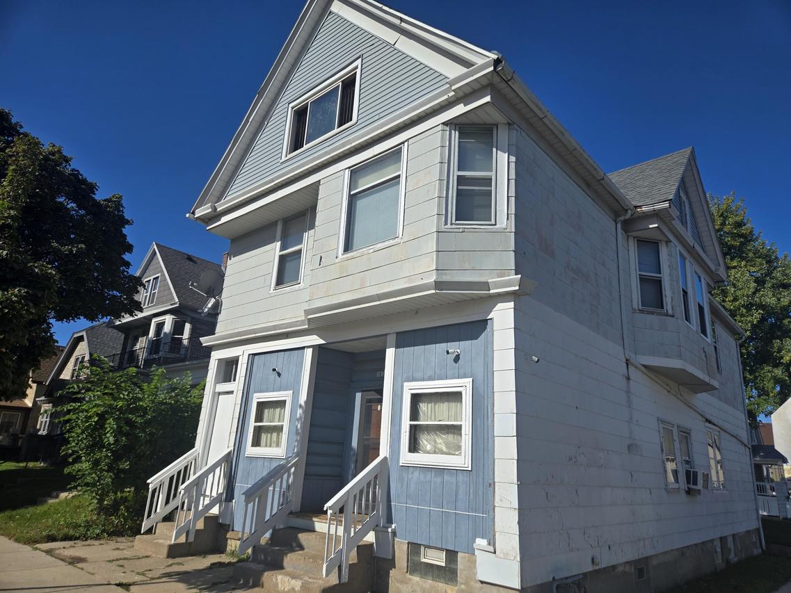 1800 W Windlake Ave #1802, Milwaukee, WI 53215