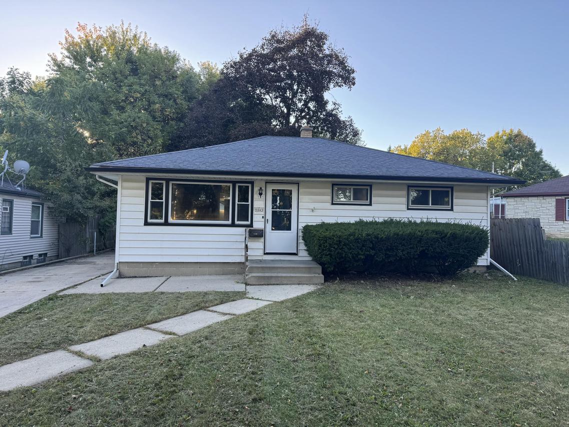 5043 N 73rd St, Milwaukee, WI 53218