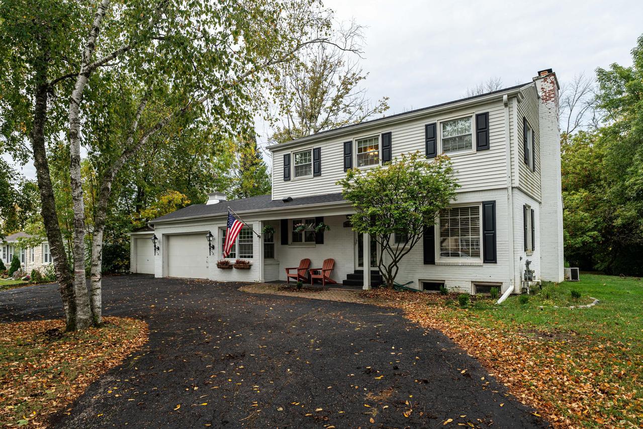 8023 N Poplar Dr, Fox Point, WI 53217