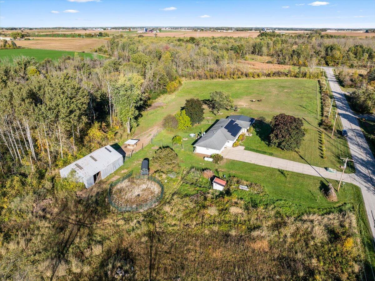 W3572 Belgium Kohler Rd, Fredonia, WI 53021