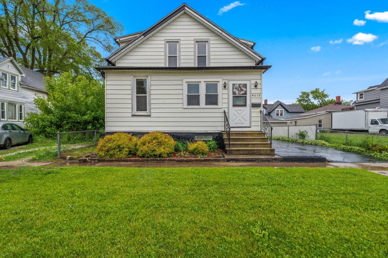 4615 10th Ave, Kenosha, WI 53140