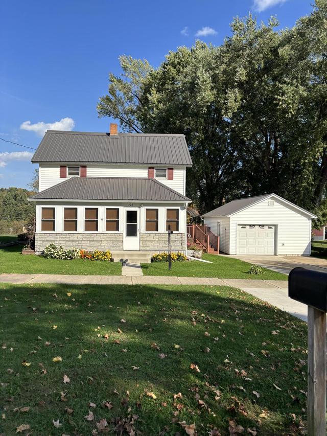506 Division St, Ontario, WI 54651