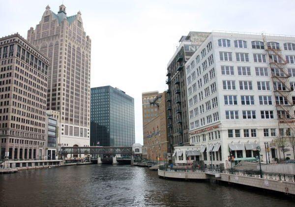 730 N Plankinton Ave #9D, Milwaukee, WI 53203