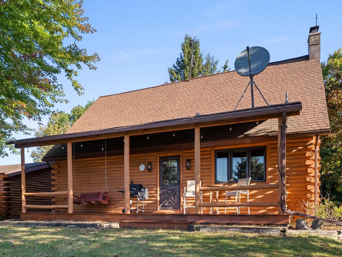 W7571 County Rd, Mitchell, WI 53073