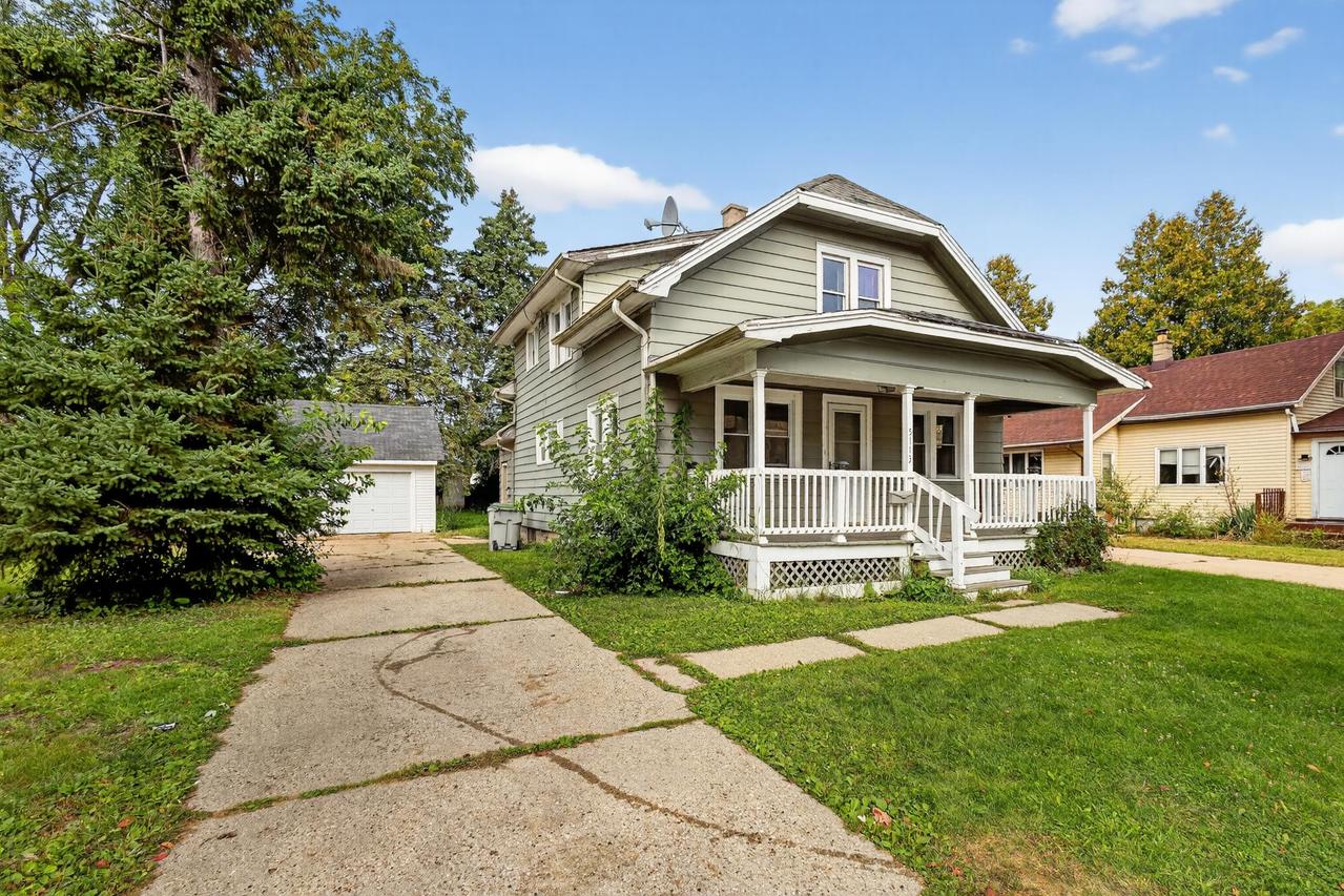 5113 N 55th St, Milwaukee, WI 53218