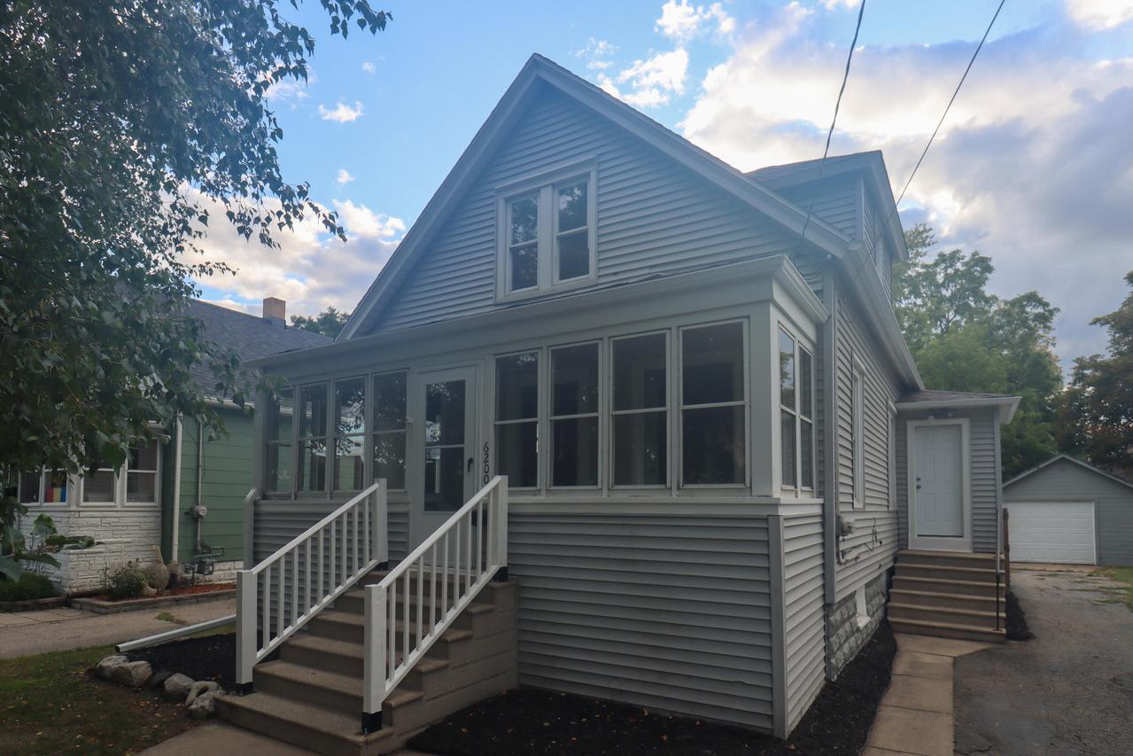6200 31st Ave, Kenosha, WI 53142