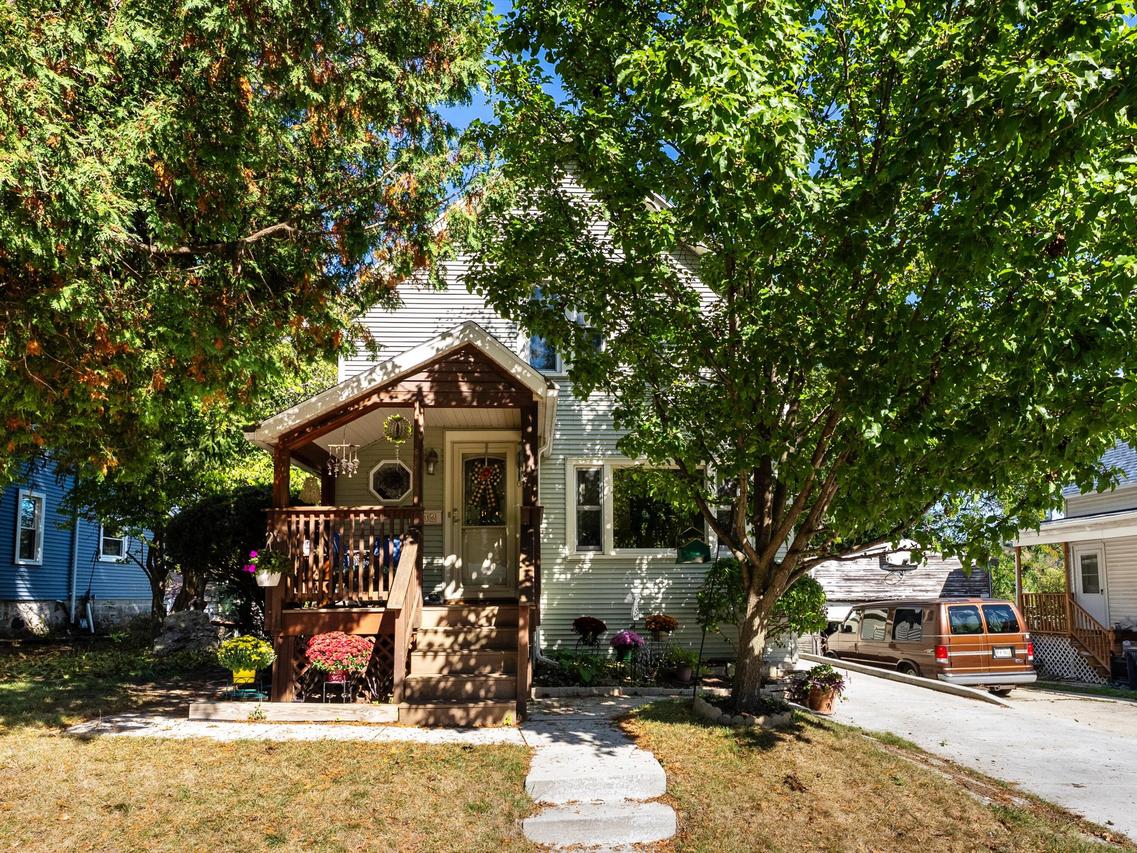 216 Edna St, Plymouth, WI 53073