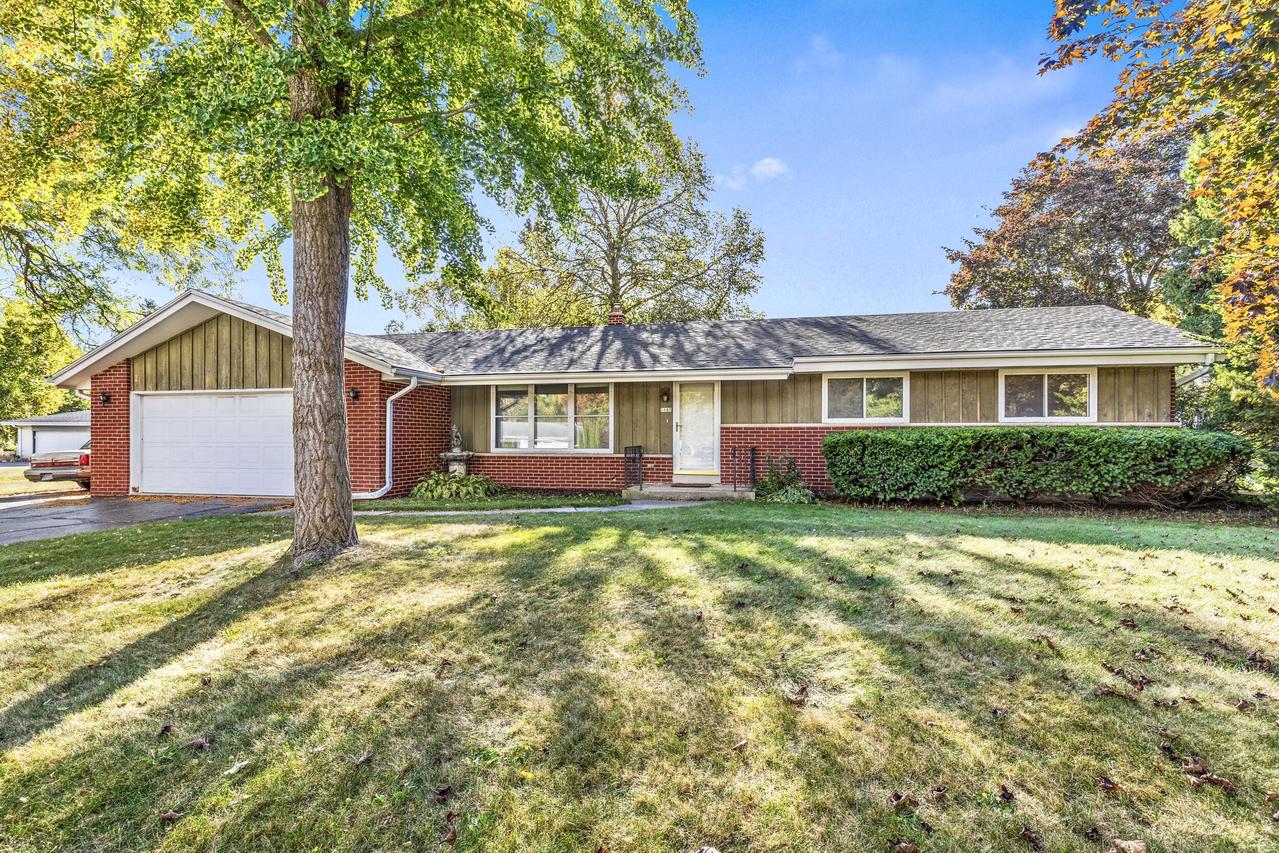 8680 N 63rd St, Brown Deer, WI 53223