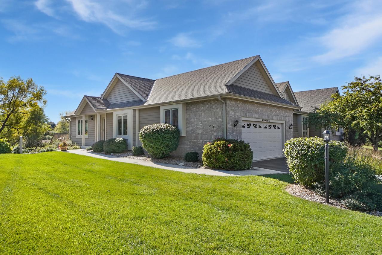 W243N2280 Deer Park #A, Pewaukee, WI 53072