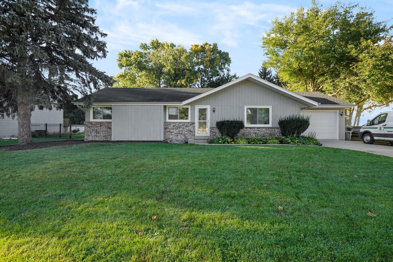 635 Aber Dr., Waterford, WI 53185