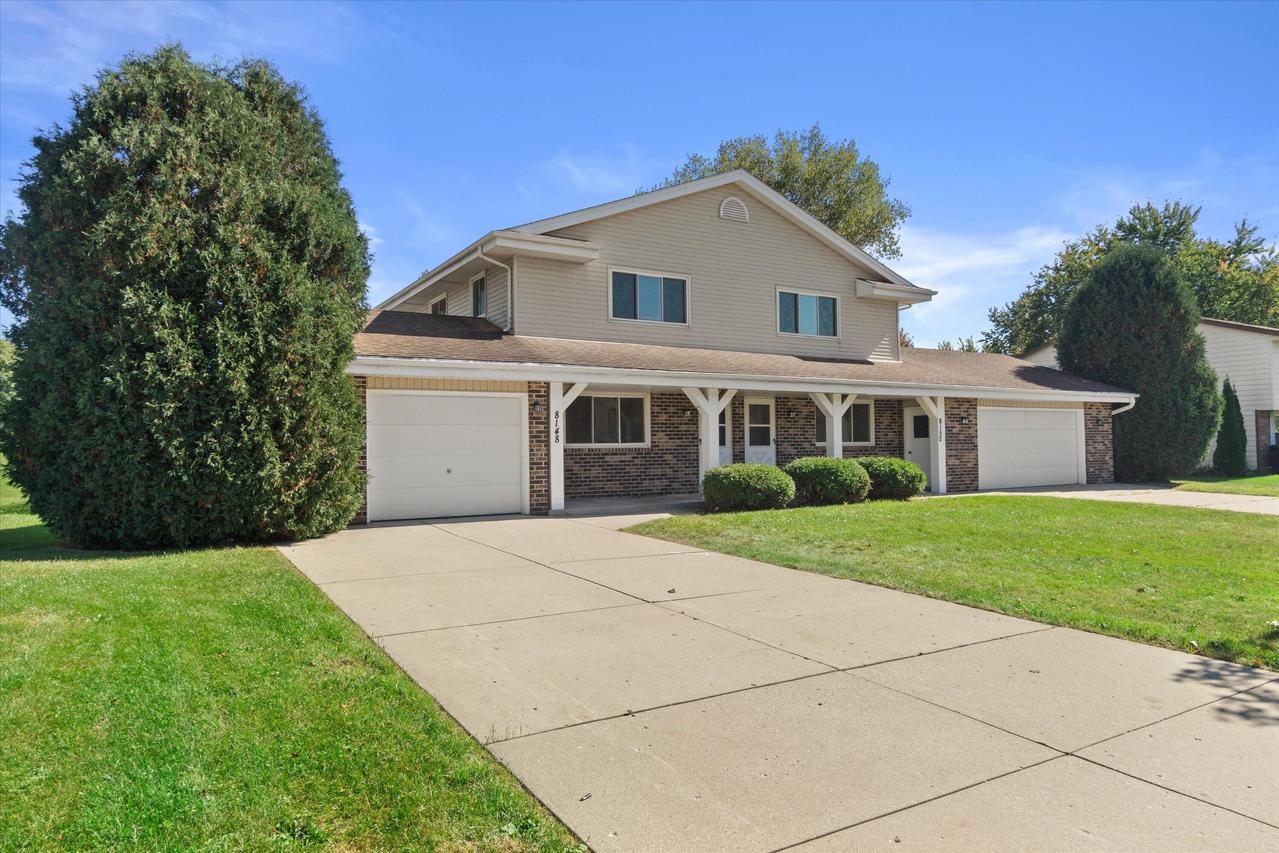 8148 S 88th St, Franklin, WI 53132