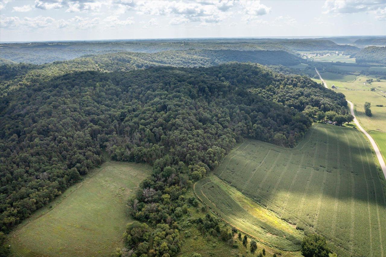 23509 County Hwy, Dayton, WI 53581