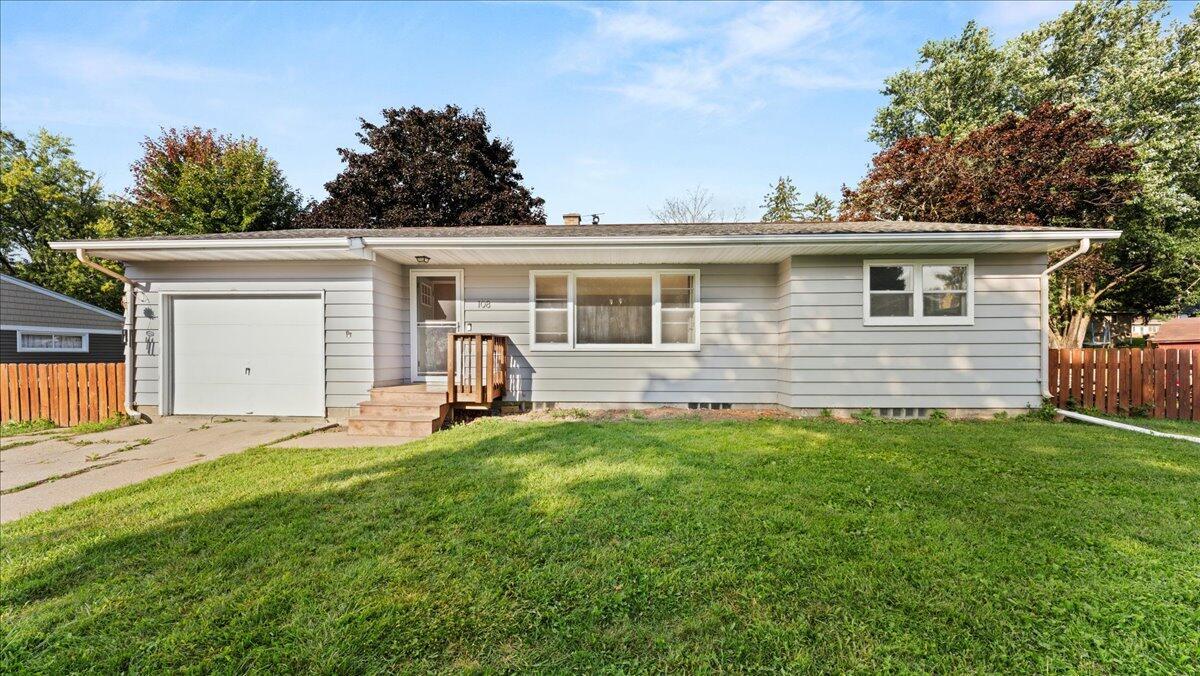 108 Central Ct, Westby, WI 54667