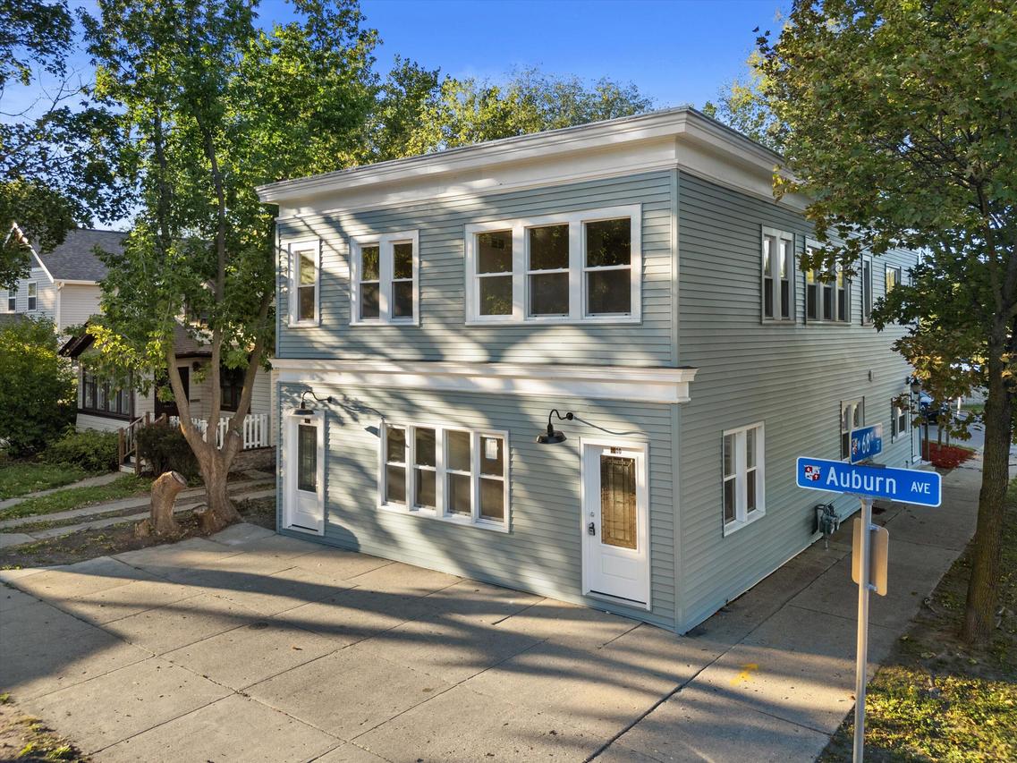 6800 W Auburn Ave #6802, Wauwatosa, WI 53213