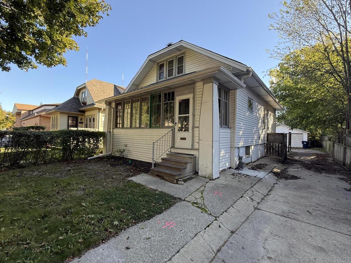 4840 N 19th St, Milwaukee, WI 53209