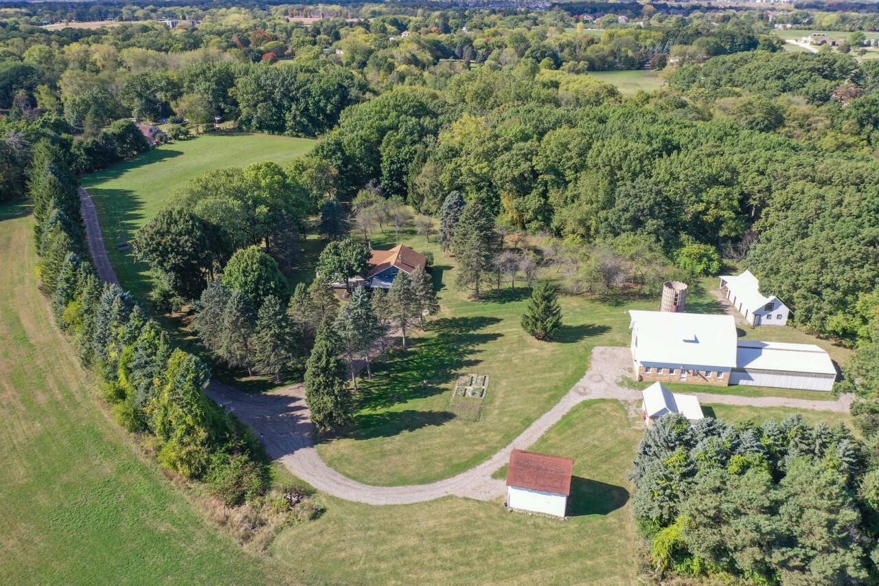 9501 29th Ave, Pleasant Prairie, WI 53158