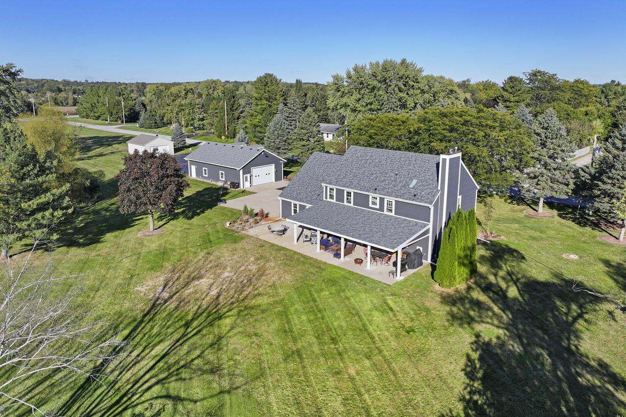 N8747 N Hillburn Mill, East Troy, WI 53120