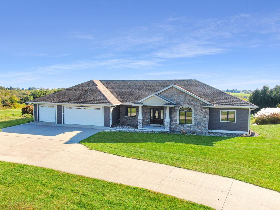 S3358 Hass Ln, Harmony, WI 54665
