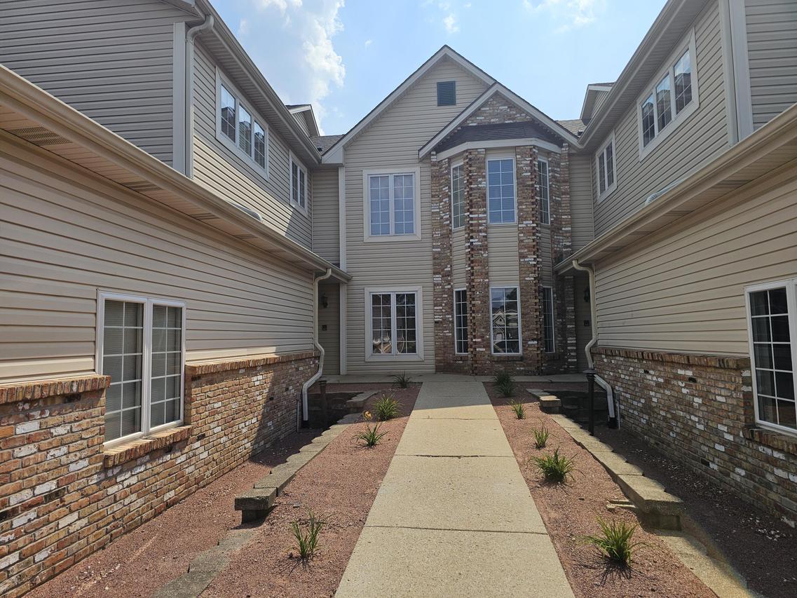4549 S 124th St, New Berlin, WI 53151