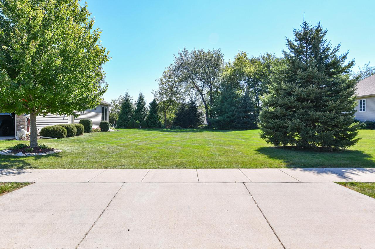 Lt17 Tamarak, Delavan, WI 53115