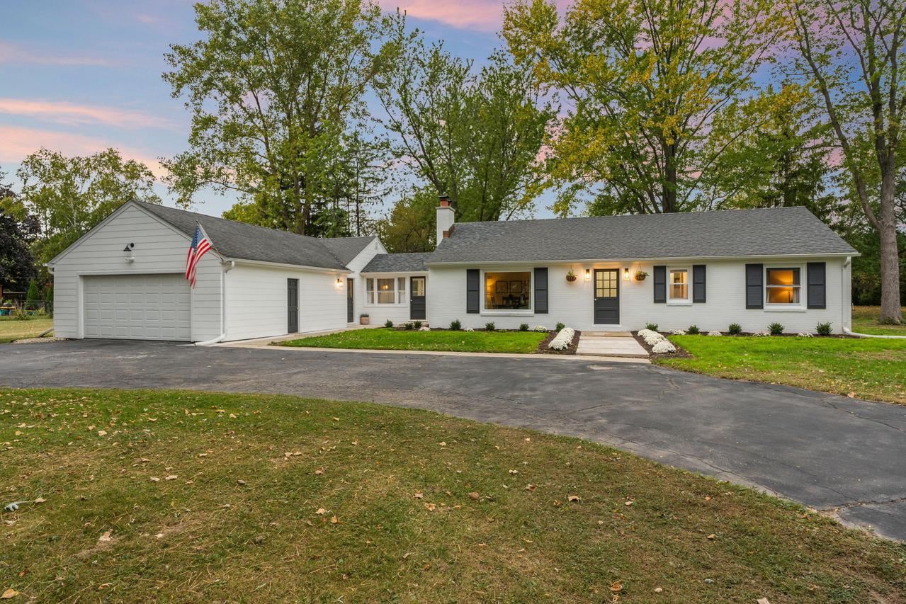 11233 N Riverland Rd, Mequon, WI 53092